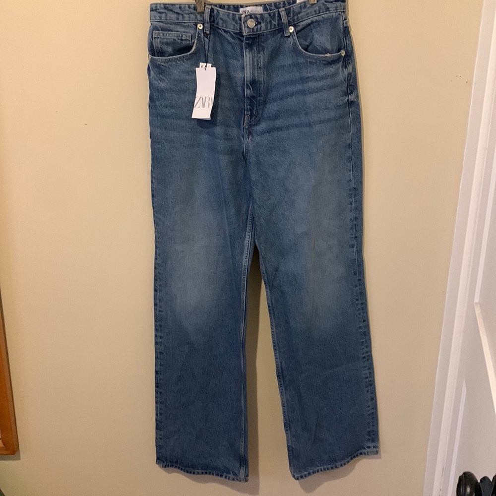 Zara size 12 wide leg jeans. Medium colour denim.